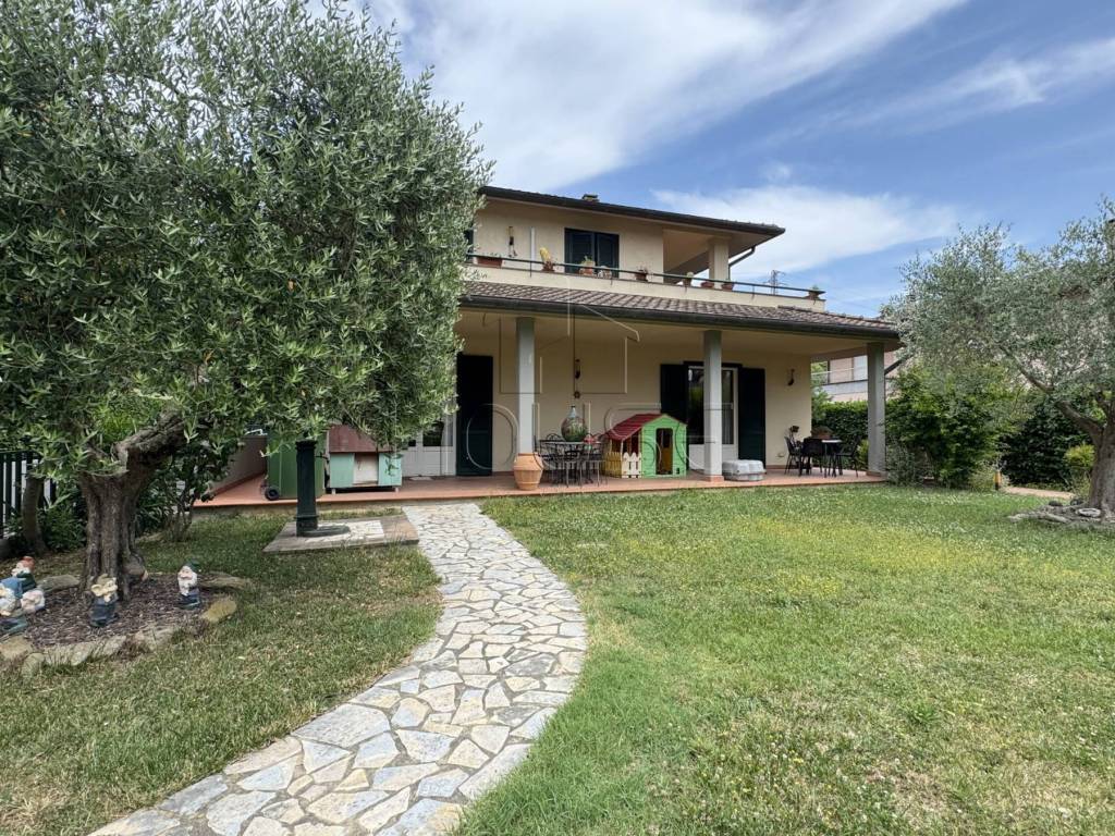 Appartamento a Città di castello in Via Luigi Grilli, 13 - Foto 5