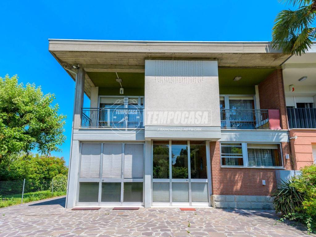 Villa a Castelfranco emilia in Via rismondo 33 - Foto 3