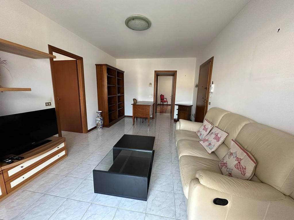 Appartamento a Genova in Via Campomorone - Foto 2