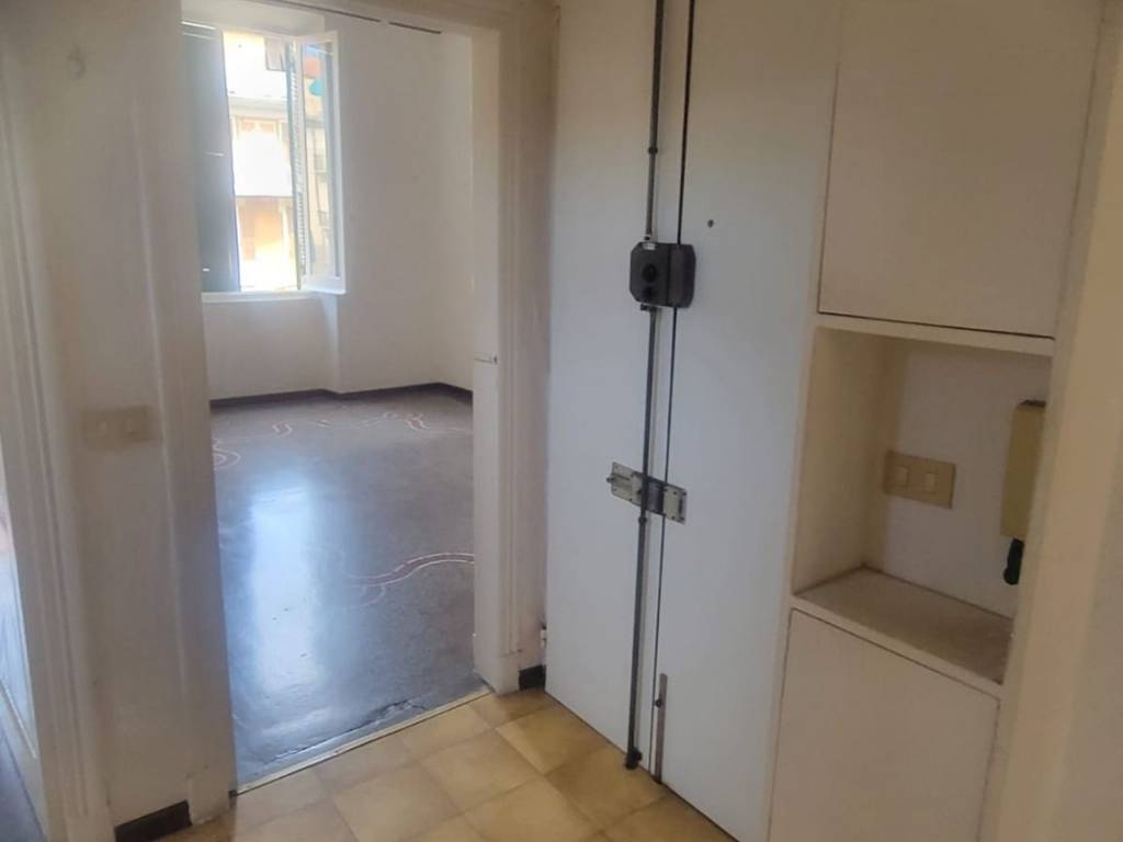 Appartamento a Savona in Via Bartolomeo Guidobono - Foto 2