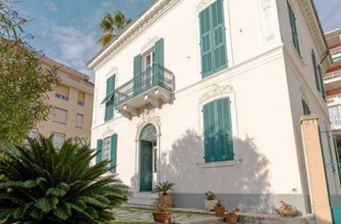 Villa a Imperia in Viale Giacomo Matteotti, 95 - Foto 2
