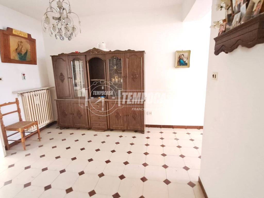 Casa indipendente a Adelfia in Vico Via Ettore Carafa 24 - Foto 4