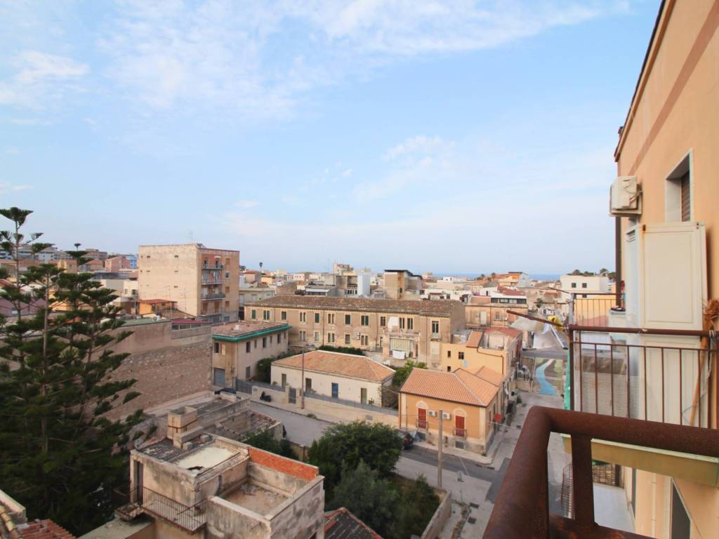 Appartamento a Siracusa in Via Fratelli Sollecito - Foto 3