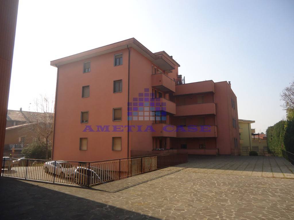 Box / garage a Cornate d'adda in Via San Francesco - Foto 4
