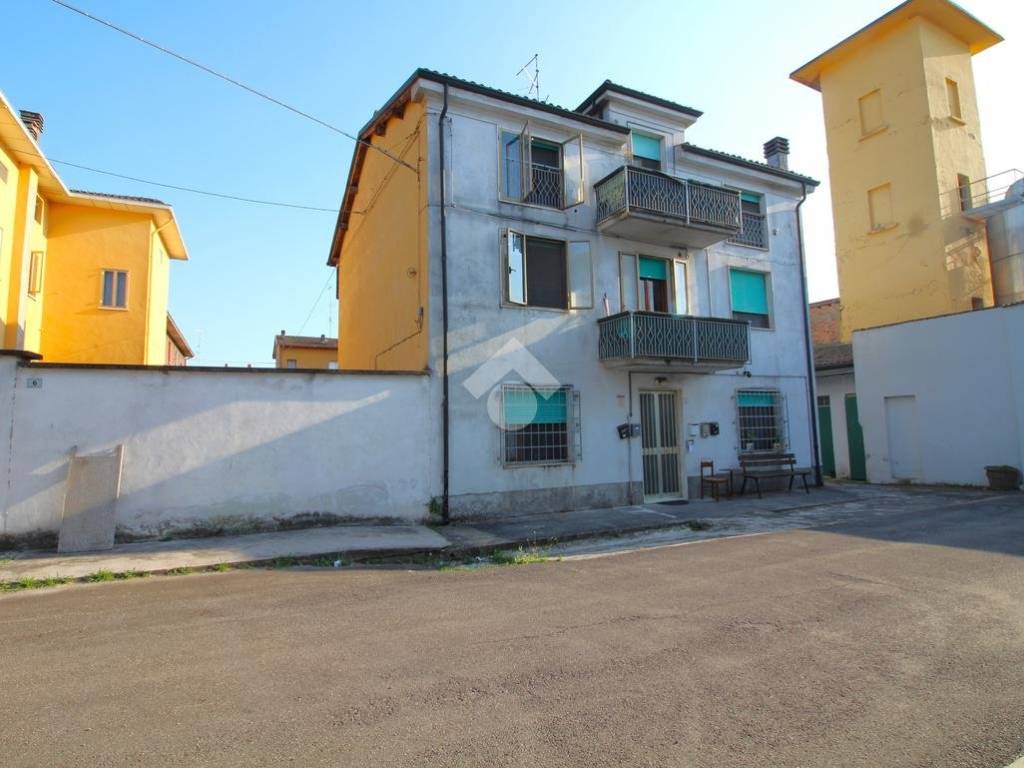 Villa a Fabbrico in Via Genesio Righi, 4 - Foto 2