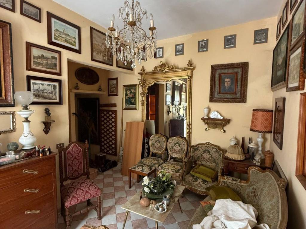 Casa indipendente a Finale emilia in Piazza Caduti per la Libertà - Foto 1