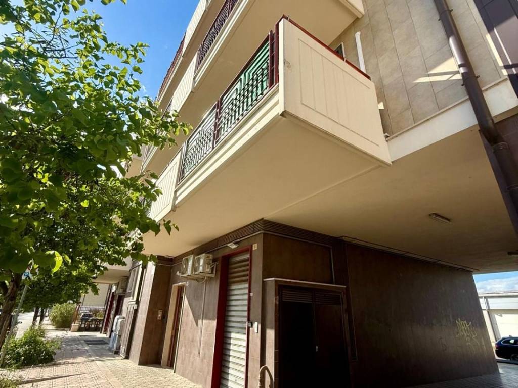 Appartamento a Foggia in Via Donato Caroprese, 9 - Foto 2