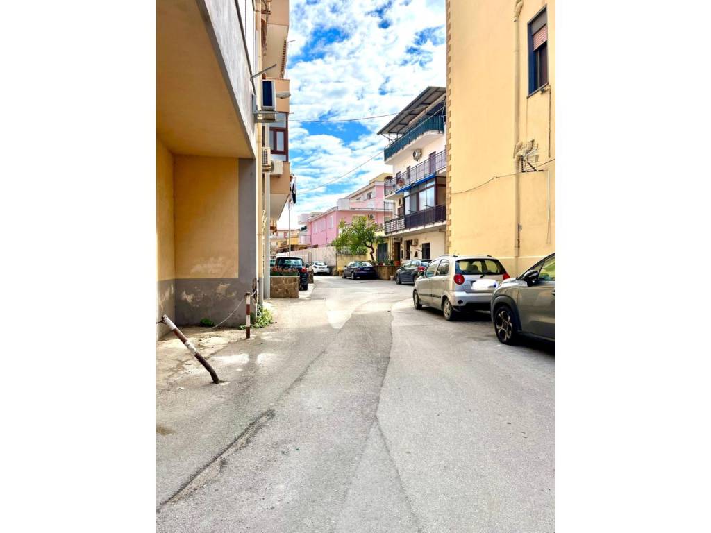 Appartamento a Palermo in Via Carlo e Nello Rosselli, 13 - Foto 2