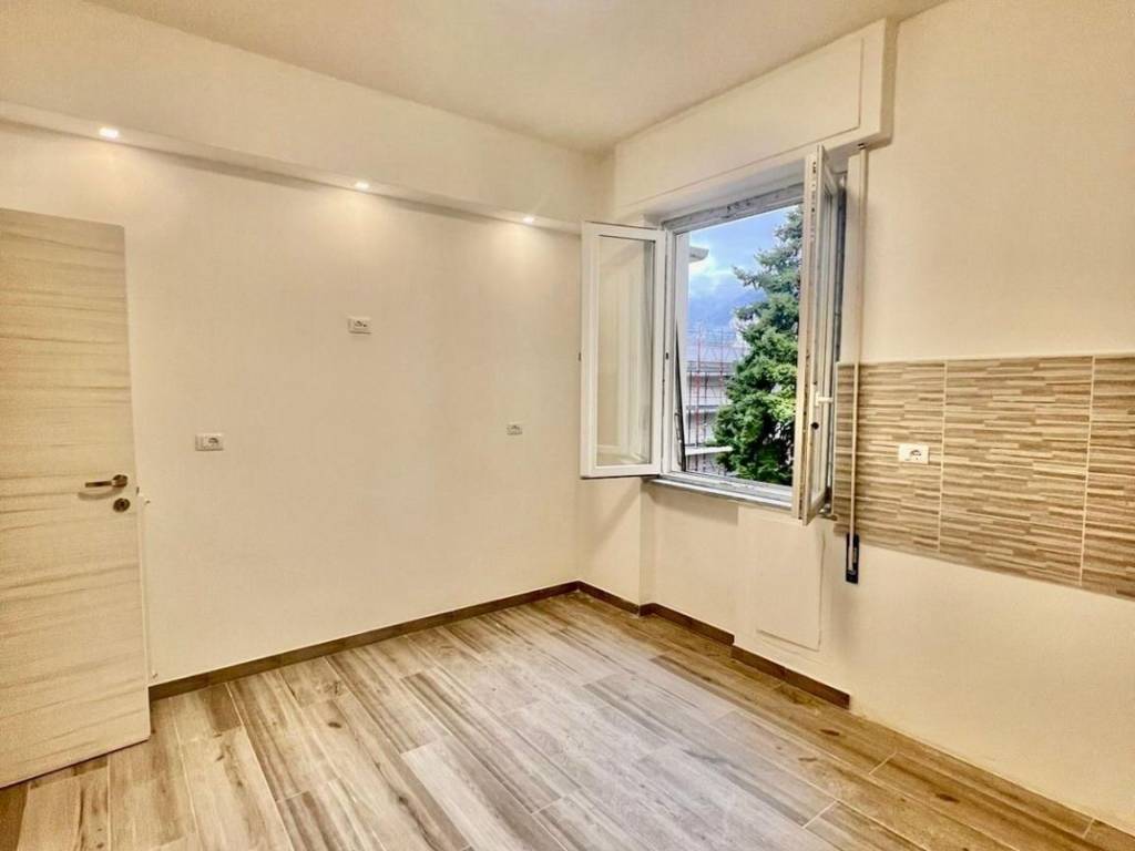 Appartamento a La spezia in Via Sarzana, 136 - Foto 4