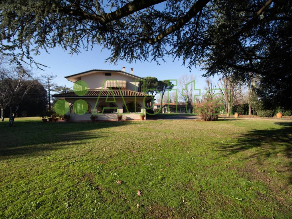 Villa a Lucca in Via di Picciorana - Foto 2