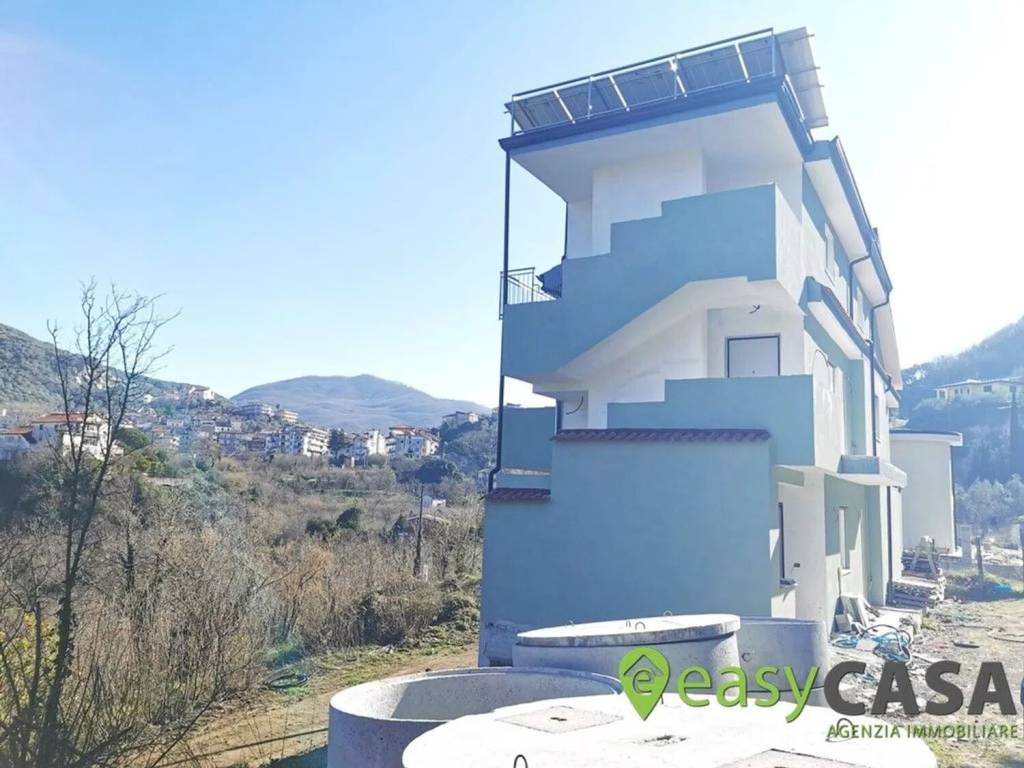 Villa a Montecorvino rovella in Strada Comunale Montecorvino Occiano S.N.C. - Foto 4