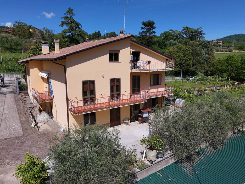 Villa a Perugia in Via della Catrana - Foto 3