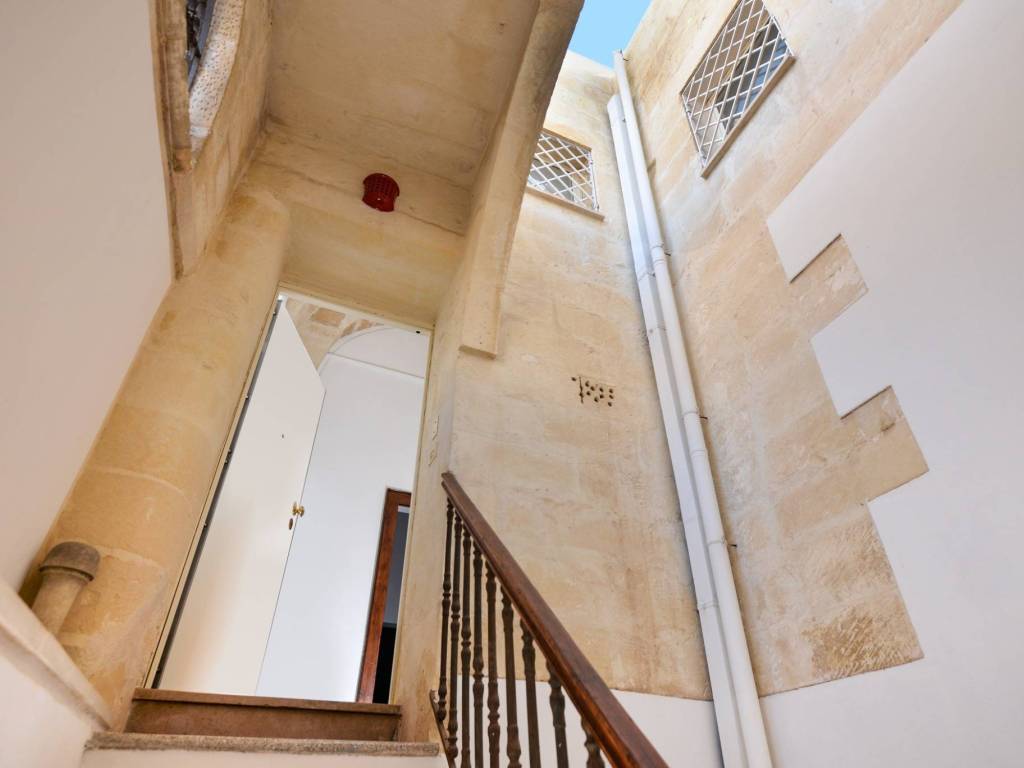 Palazzo / stabile a Lecce in Via Ferrante d'Aragona, 19 - Foto 5