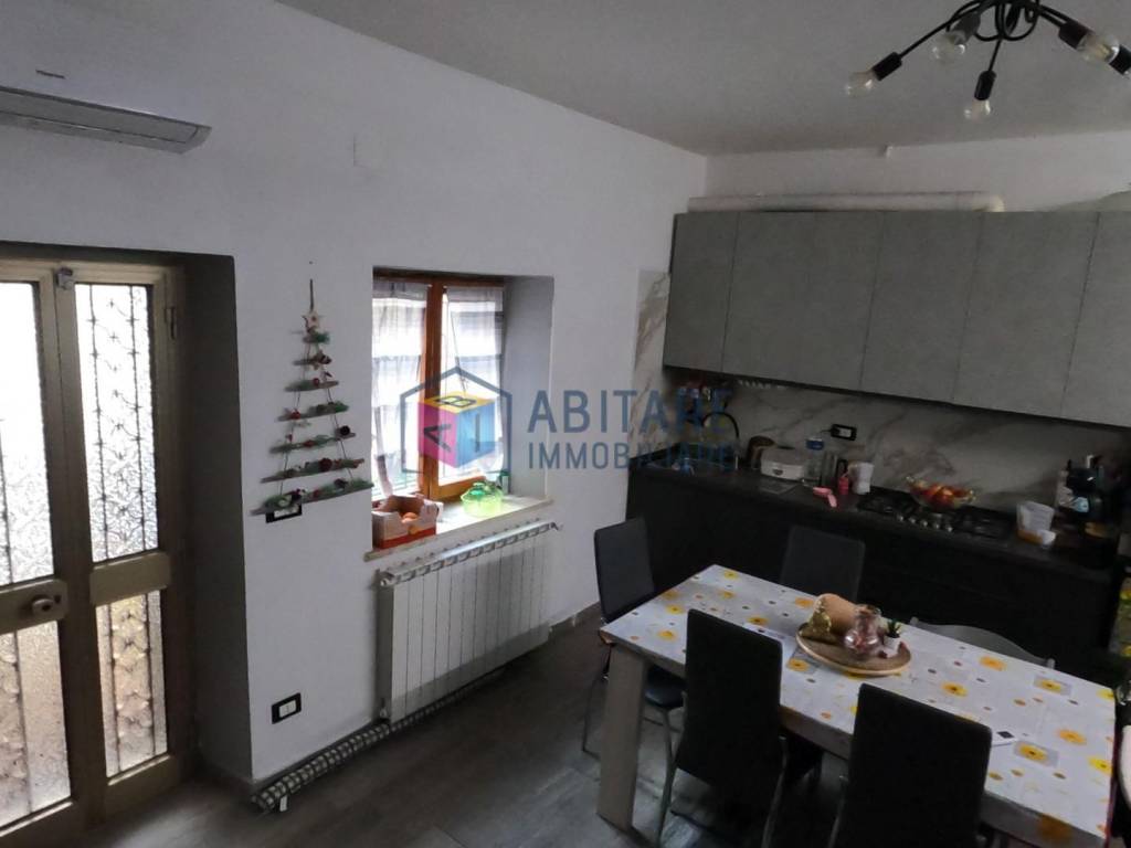 Casa indipendente a Rosignano marittimo in Piazza Cavour - Foto 2