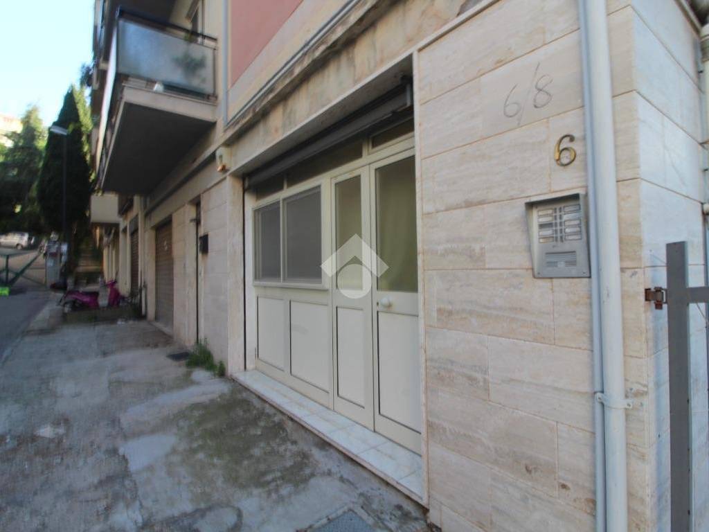 Appartamento a Reggio calabria in Via Villini Svizzeri - Foto 3