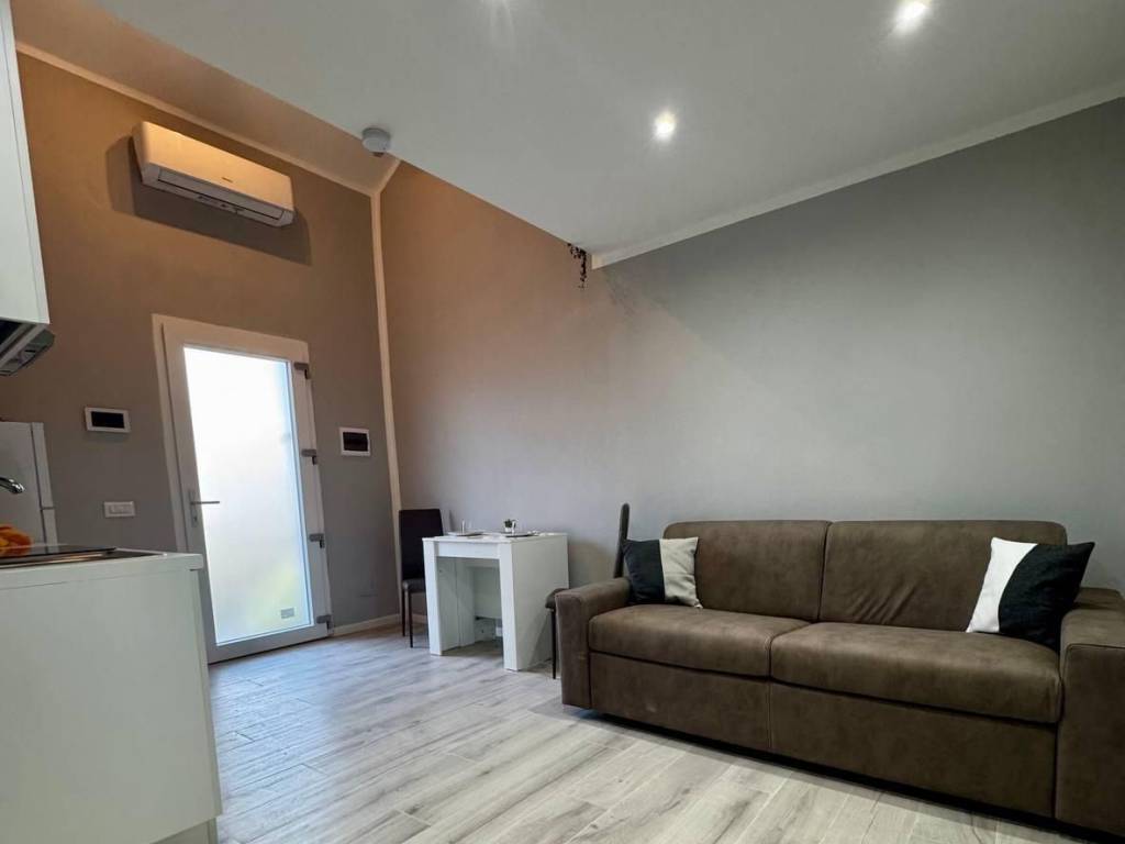 Appartamento a Castellanza in Corso Giacomo Matteotti, 3 - Foto 2