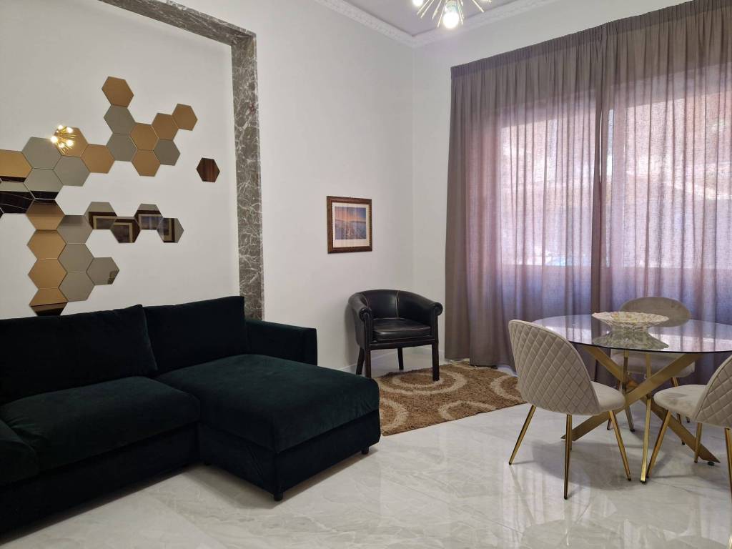Appartamento a Milazzo in Via Colonnello Francesco Bertè - Foto 4
