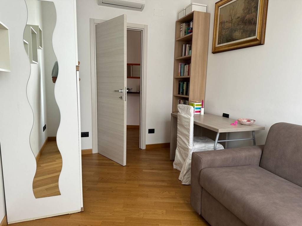 Appartamento a Como in Via Giovanni Battista Scalabrini - Foto 2