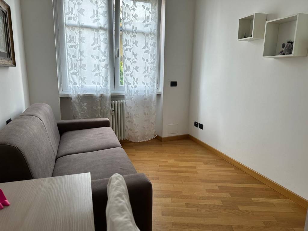 Appartamento a Como in Via Giovanni Battista Scalabrini - Foto 3