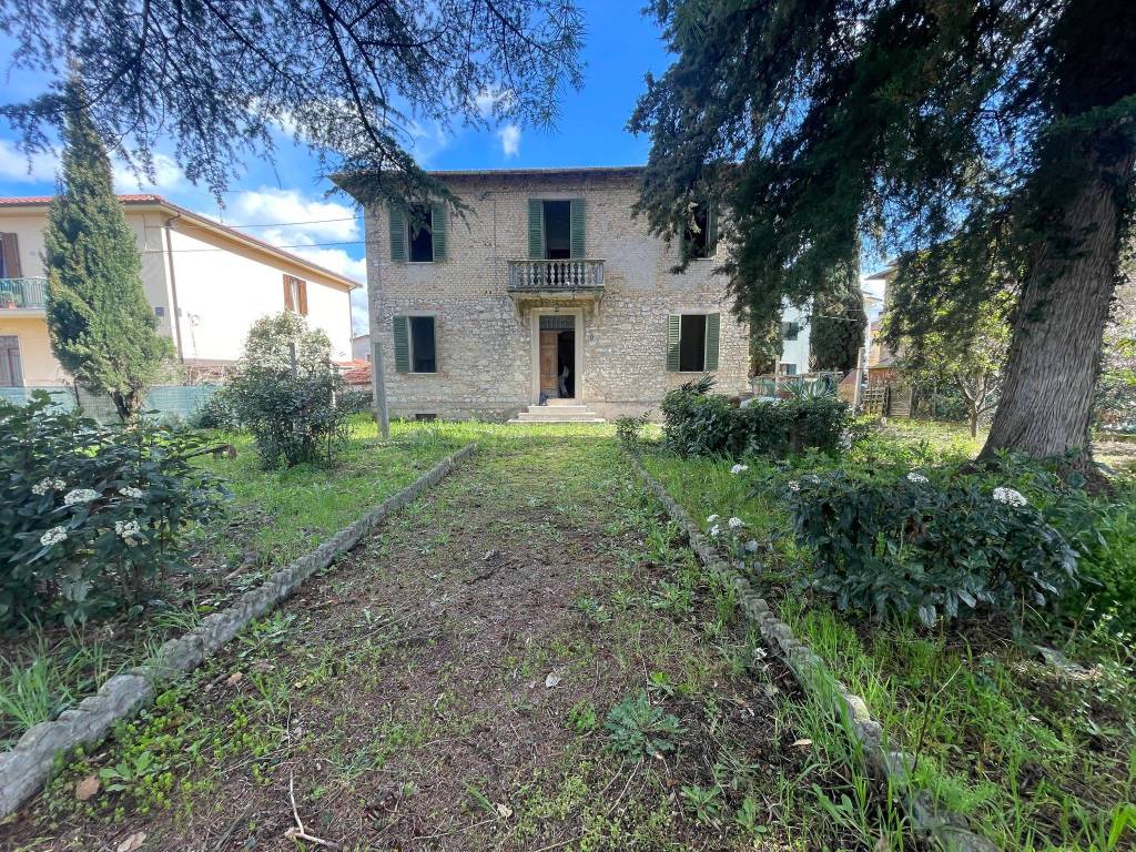 Palazzo / stabile a Spoleto in Viale Guglielmo Marconi - Foto 4