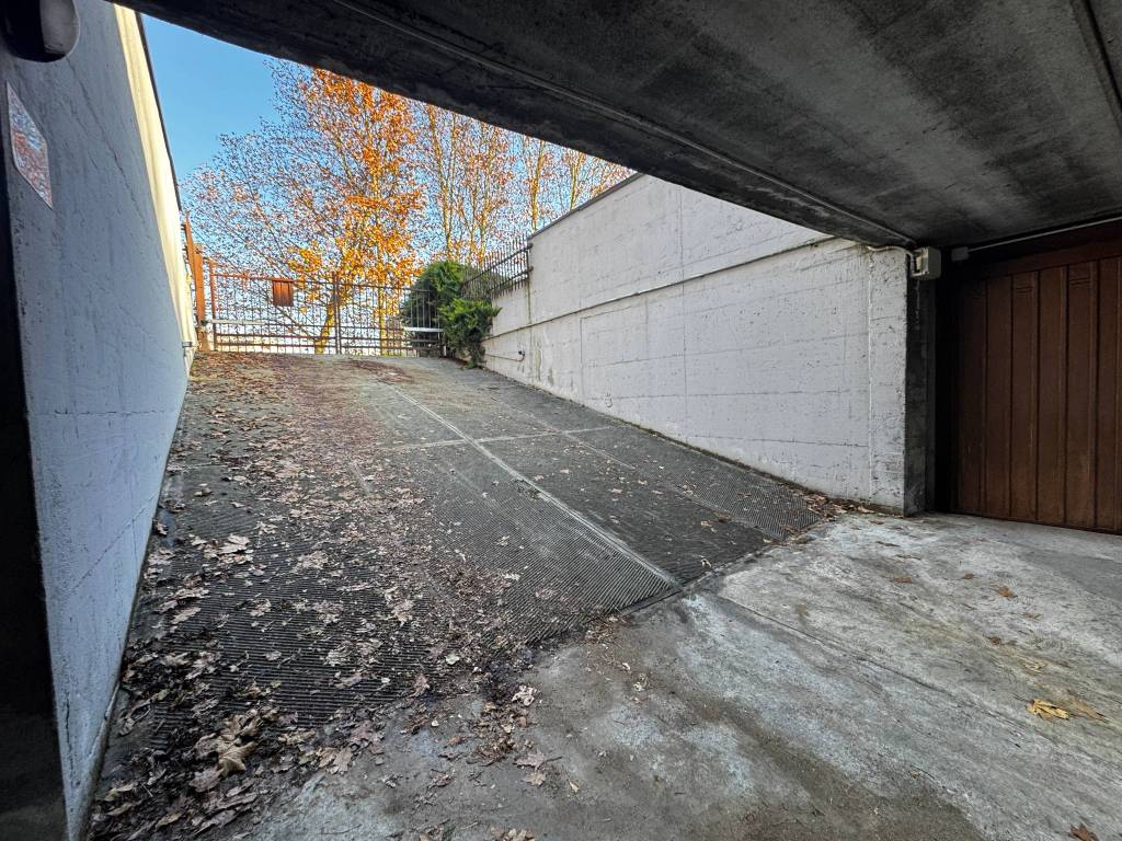 Box / garage a Tavazzano con villavesco in Via 1 Maggio, 28 - Foto 2