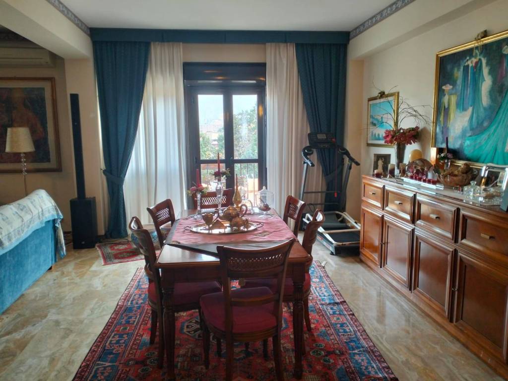 Appartamento a Reggio calabria in Via Villini Svizzeri - Foto 2