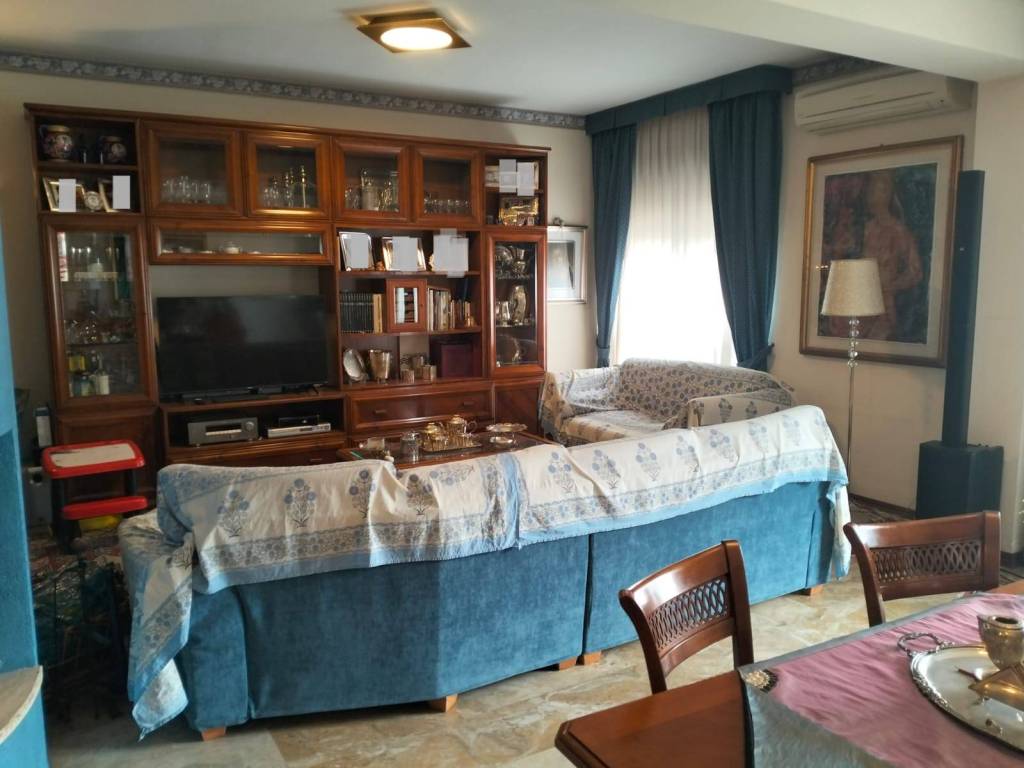 Appartamento a Reggio calabria in Via Villini Svizzeri - Foto 3