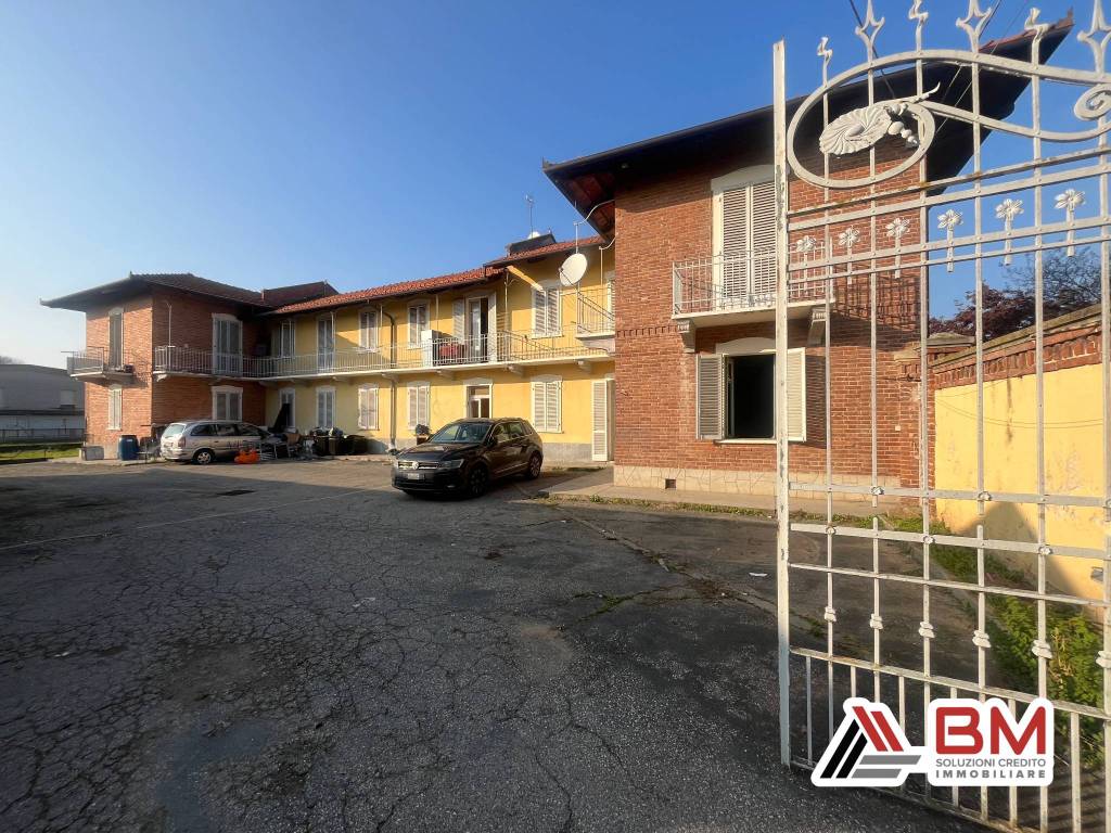 Appartamento a Caramagna piemonte in Via San Sebastiano, 88 - Foto 2