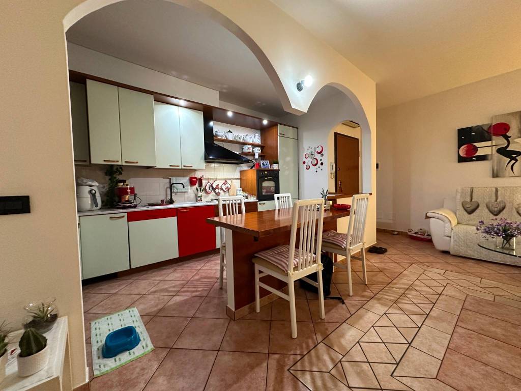 Appartamento a Castelfranco emilia in Via Solimei - Foto 3