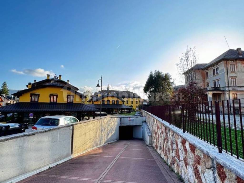 Box / garage a Asiago in Viale Giacomo Matteotti, 44 - Foto 1