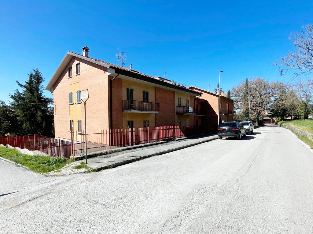 Appartamento a Gubbio in Piazzale Aldo Capitini - Foto 2