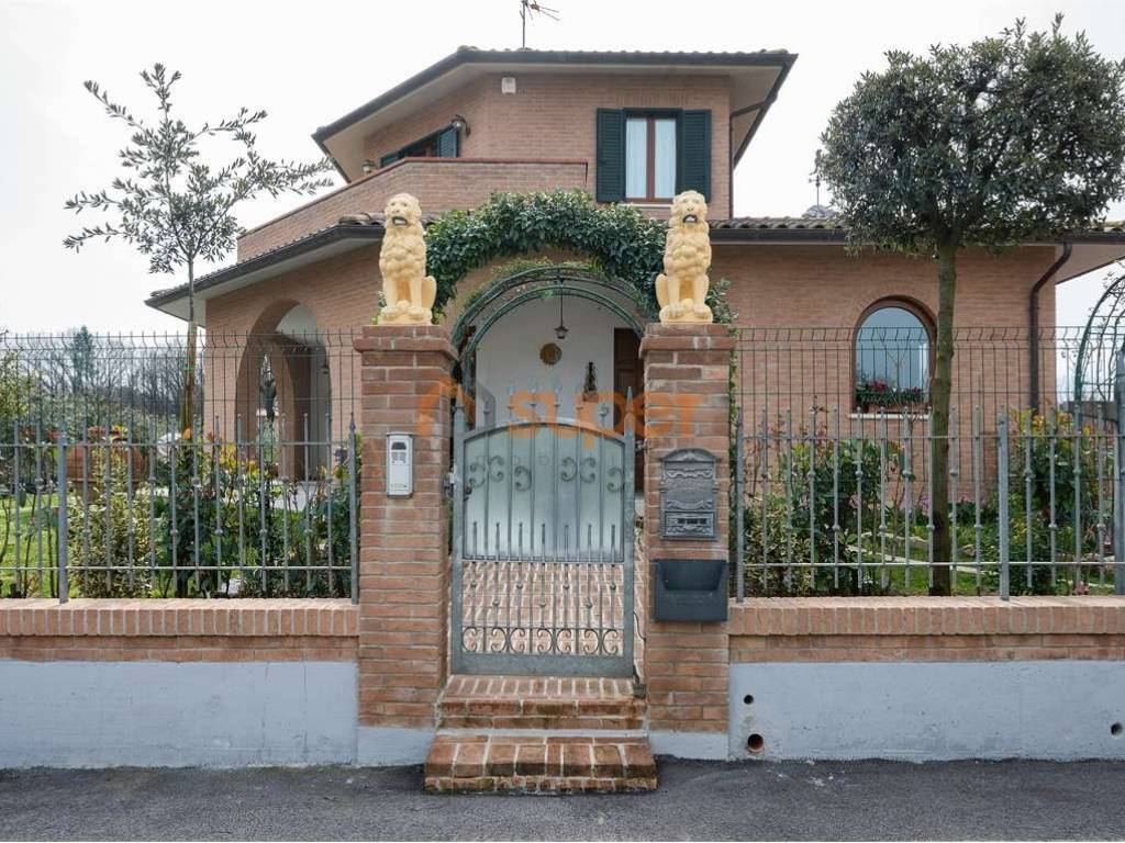 Villa a Castiglione del lago in Via dei Tigli - Foto 2