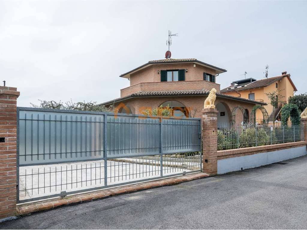 Villa a Castiglione del lago in Via dei Tigli - Foto 3