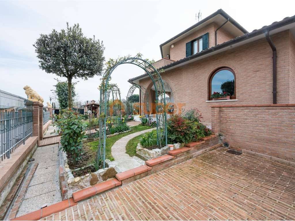 Villa a Castiglione del lago in Via dei Tigli - Foto 5