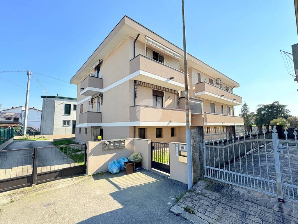 Appartamento a Lusia in APPARTAMENTO VIA RAFFAELLO SANZIO, 1 - Foto 3