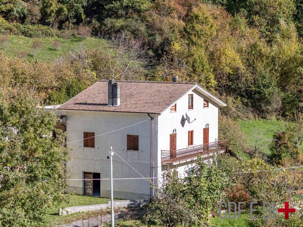 Appartamento a Antrodoco in Strada Statale dell'Appennino Abruzzese e App.Sannitico - Foto 2