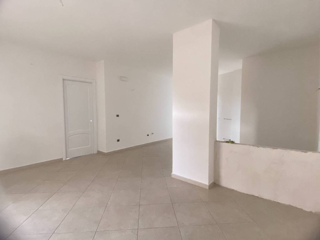 Appartamento a Acerra in Via Gaetano Dublino, 79 - Foto 2