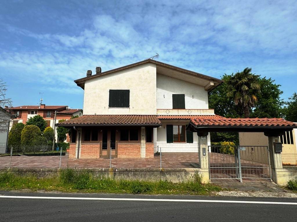 Villa a Castelvetro di modena in Via Sinistra Guerro - Foto 2