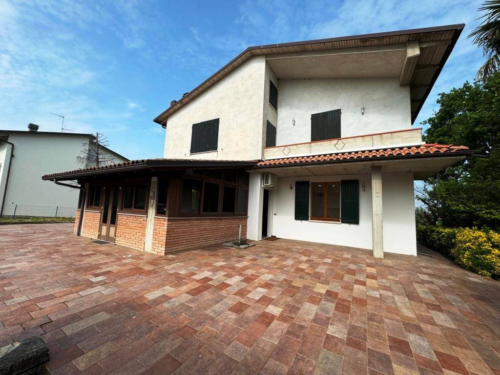 Villa a Castelvetro di modena in Via Sinistra Guerro - Foto 5
