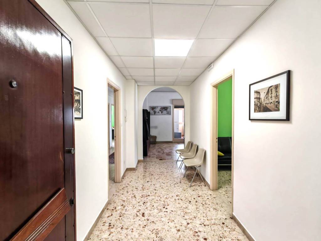 Appartamento a Catania in Via Eleonora d'Angiò, 91 - Foto 2