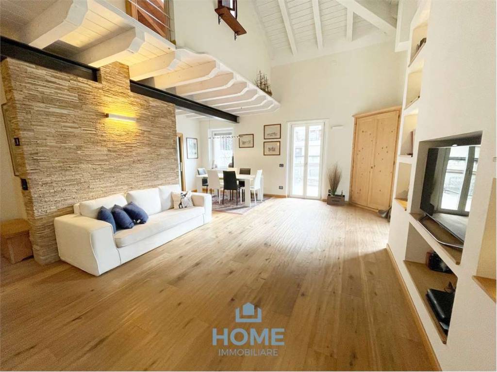 Appartamento a Chiavenna in Via Corso Pratogiano, 28 - Foto 4