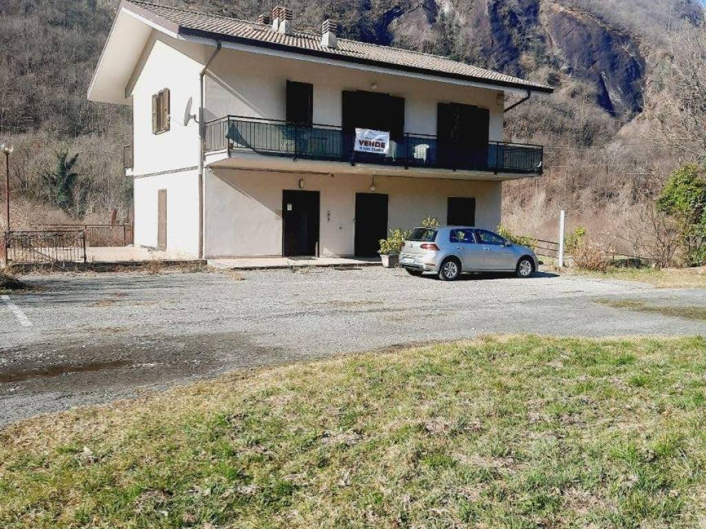 Casa indipendente a Introbio in Strada Provinciale della Valsassina - Foto 2