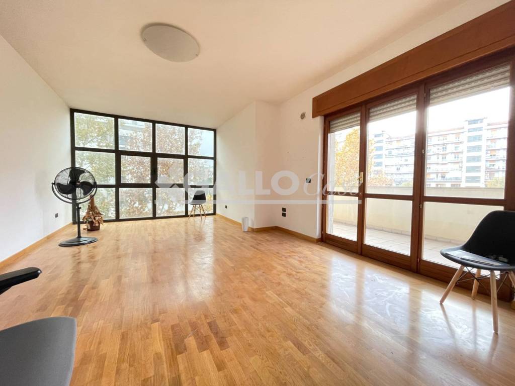 Appartamento a Cosenza in Viale Giacomo Mancini, 251 - Foto 5