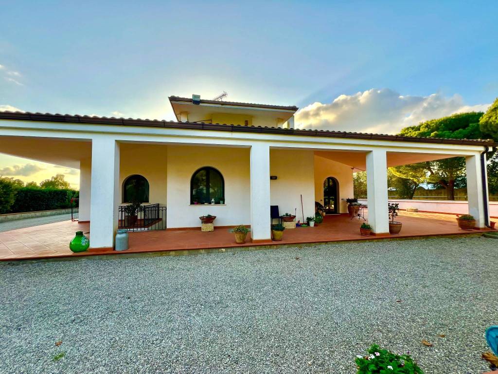 Villa a Lizzanello in Via Case Sparse Petrazziedori - Foto 2