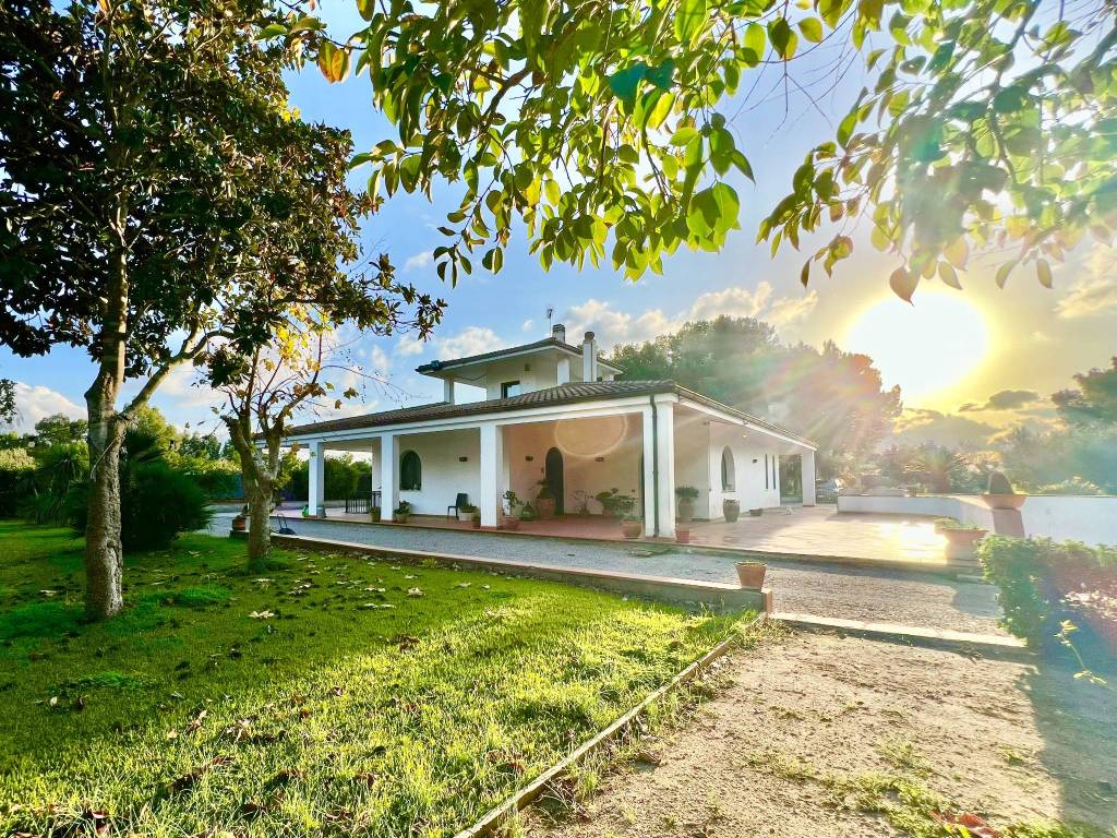 Villa a Lizzanello in Via Case Sparse Petrazziedori - Foto 3