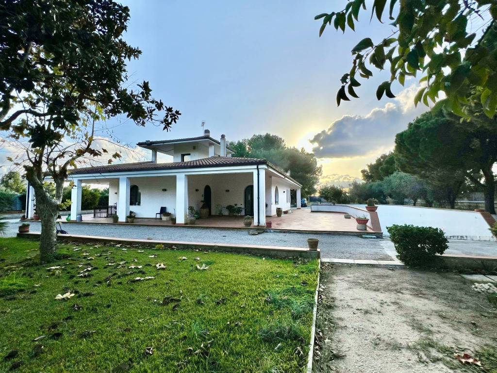 Villa a Lizzanello in Via Case Sparse Petrazziedori - Foto 4