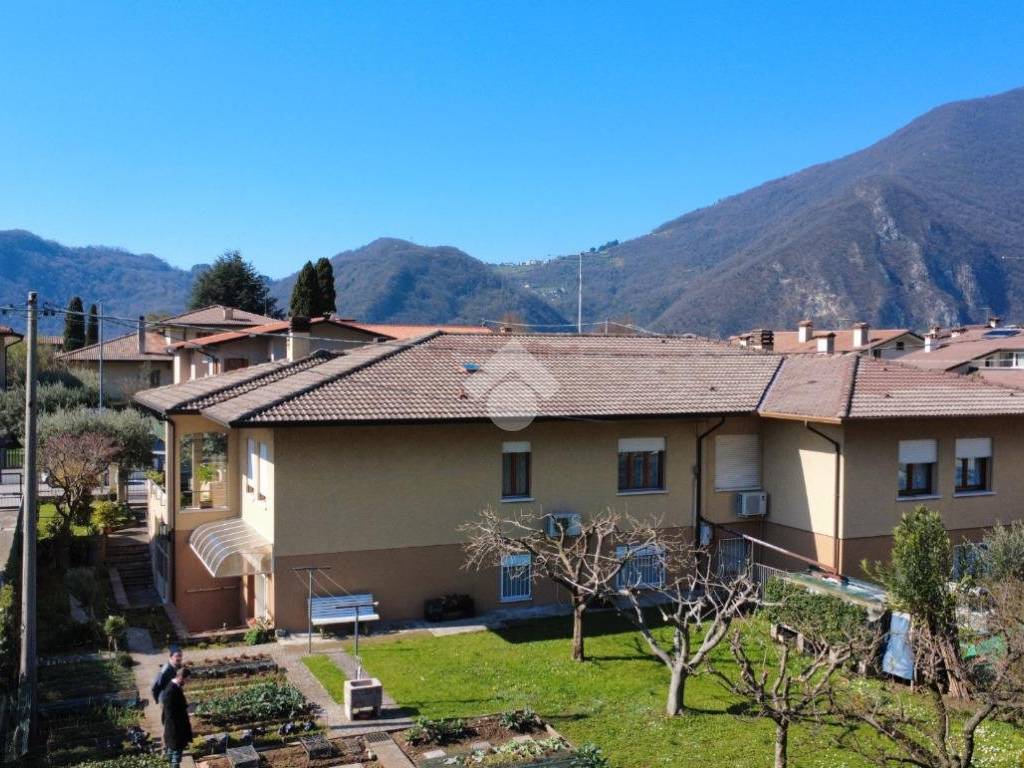 Villa a Pove del grappa in Via Tagliamento, 30 - Foto 2