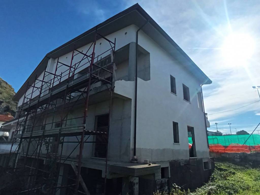 Villa a Fiumefreddo bruzio in Via FIUME DI MARE, 1 - Foto 2