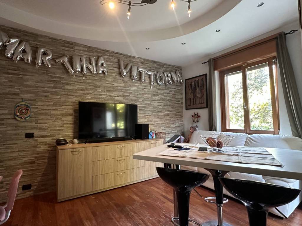 Appartamento a Cassina de' pecchi in via Villa Pompea, 27 - Foto 1