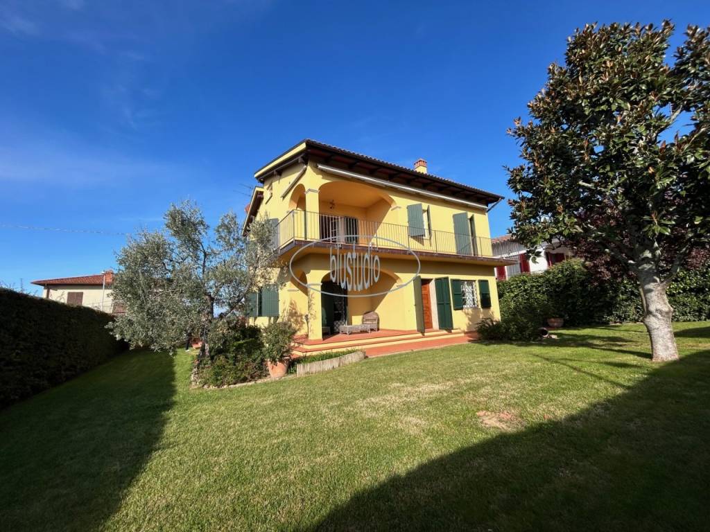 Villa a Castelfranco piandisco in Viale Alcide De Gasperi, 28 - Foto 4
